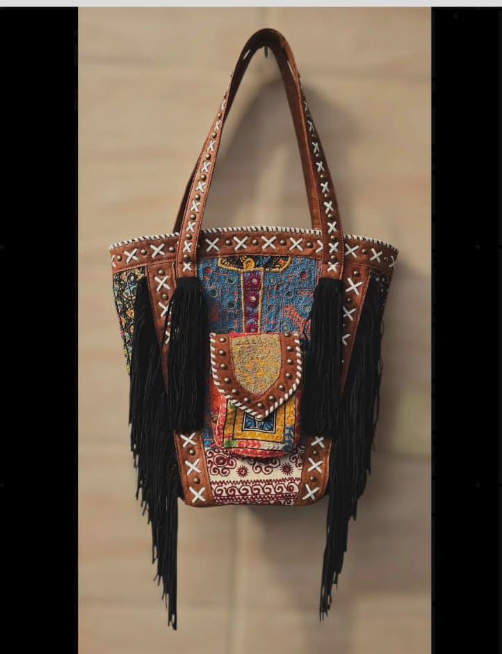 vintage tote in pu.jpeg